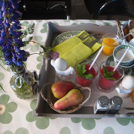 Bed And Breakfast De Zwanebloem Elburg Kültér fotó